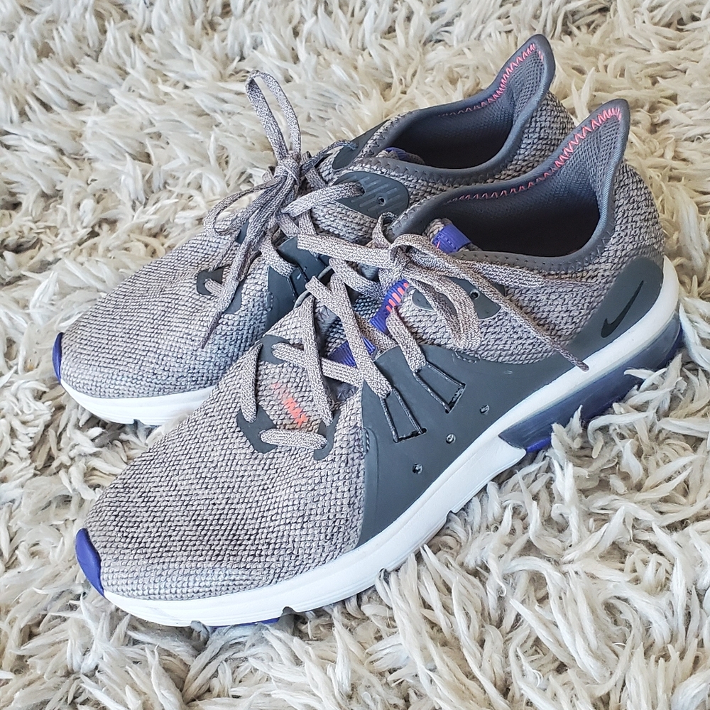 Womens nikes